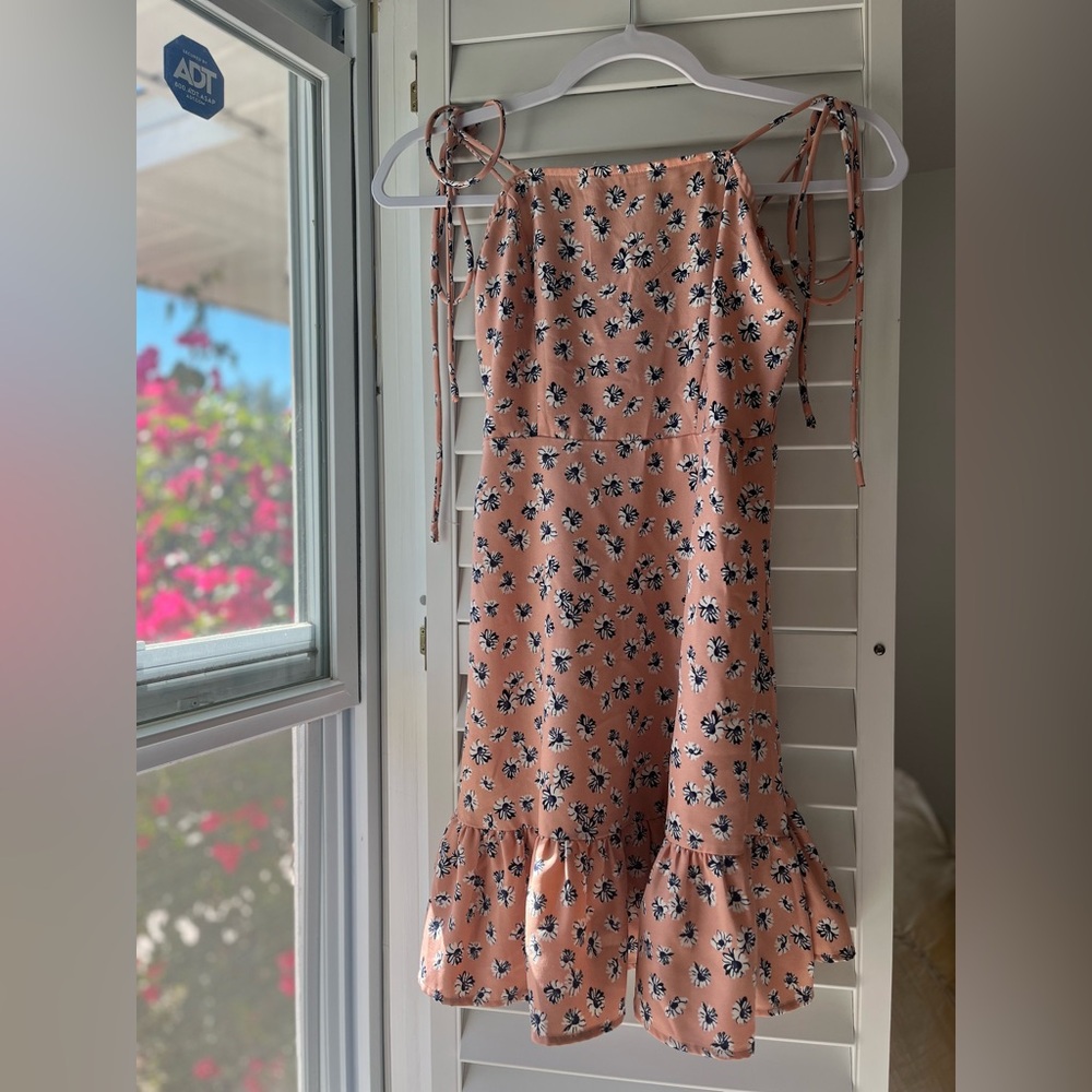 Pink floral SHEIN sundress with ruffle and adjustable bow straps